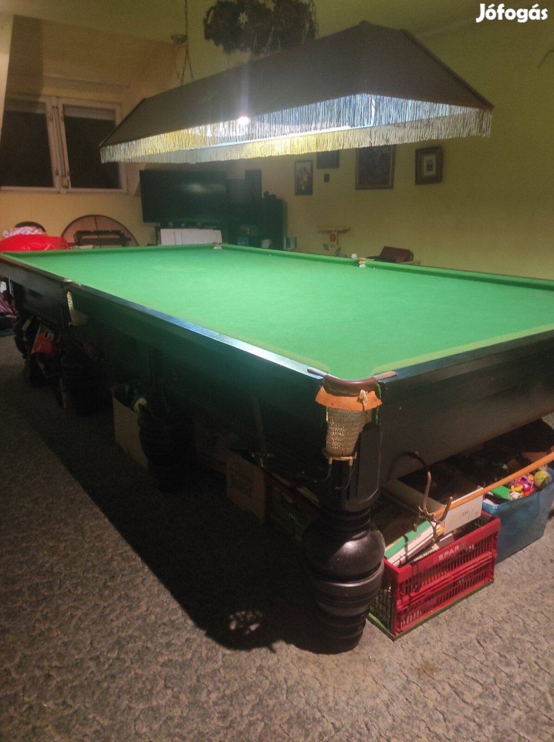 Egy kiváló snooker biliárd asztal keresi gazdáját