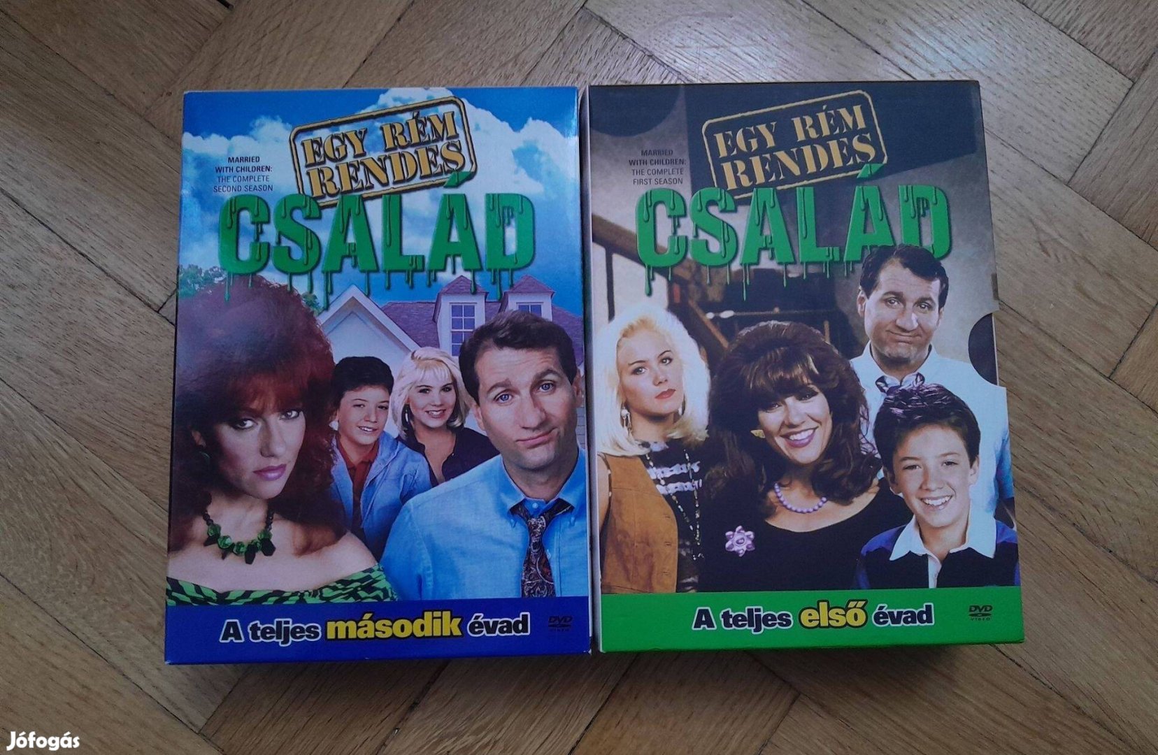 Egy rém rendes család 1+2 évad egybe DVD