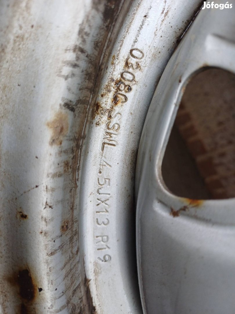 Egy szezot futott Téli gumi .