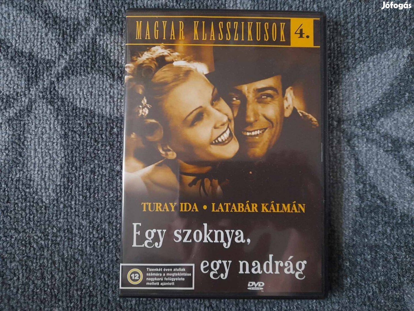 Egy szoknya, egy nadrág DVD