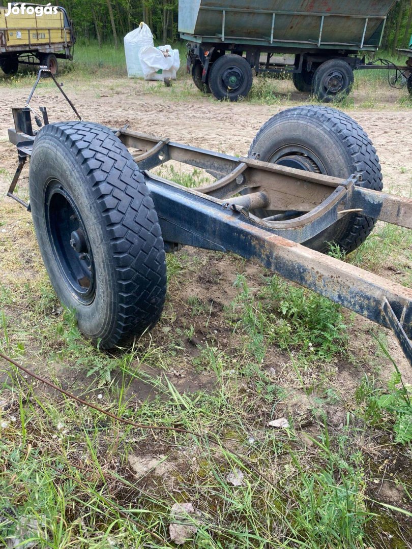 Egy tengelyes váz elado