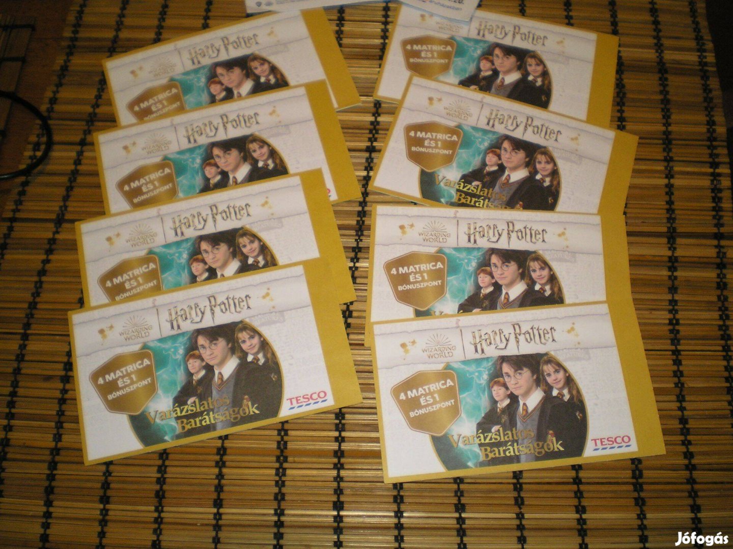 Egyben 32 db matrica Harry Potter 8 darab bontatlan csomag