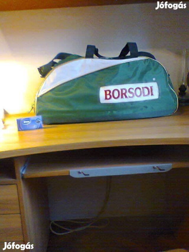 Egyedi Borsodi sporttáska