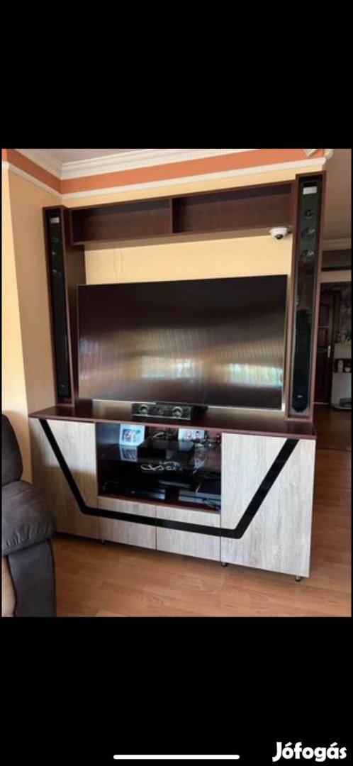 Egyedi TV szekrény