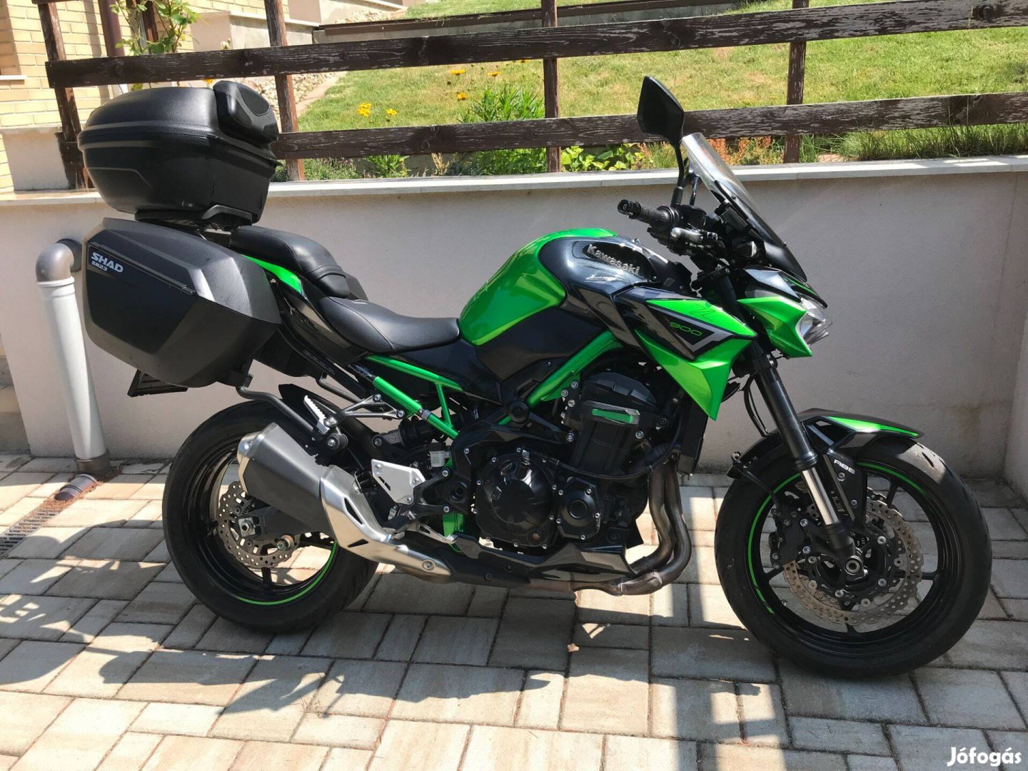 Egyedi, gyári garanciális Kawasaki z900 eladó!