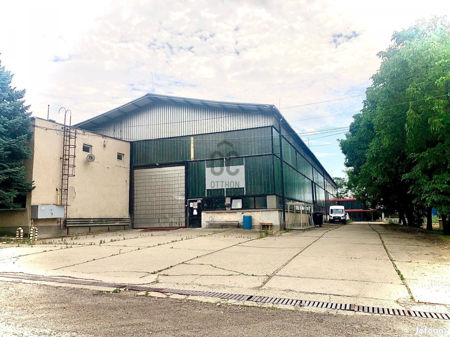 Egyedi, kiemelkedő adottságokkal rendelkező ipari ingatlan