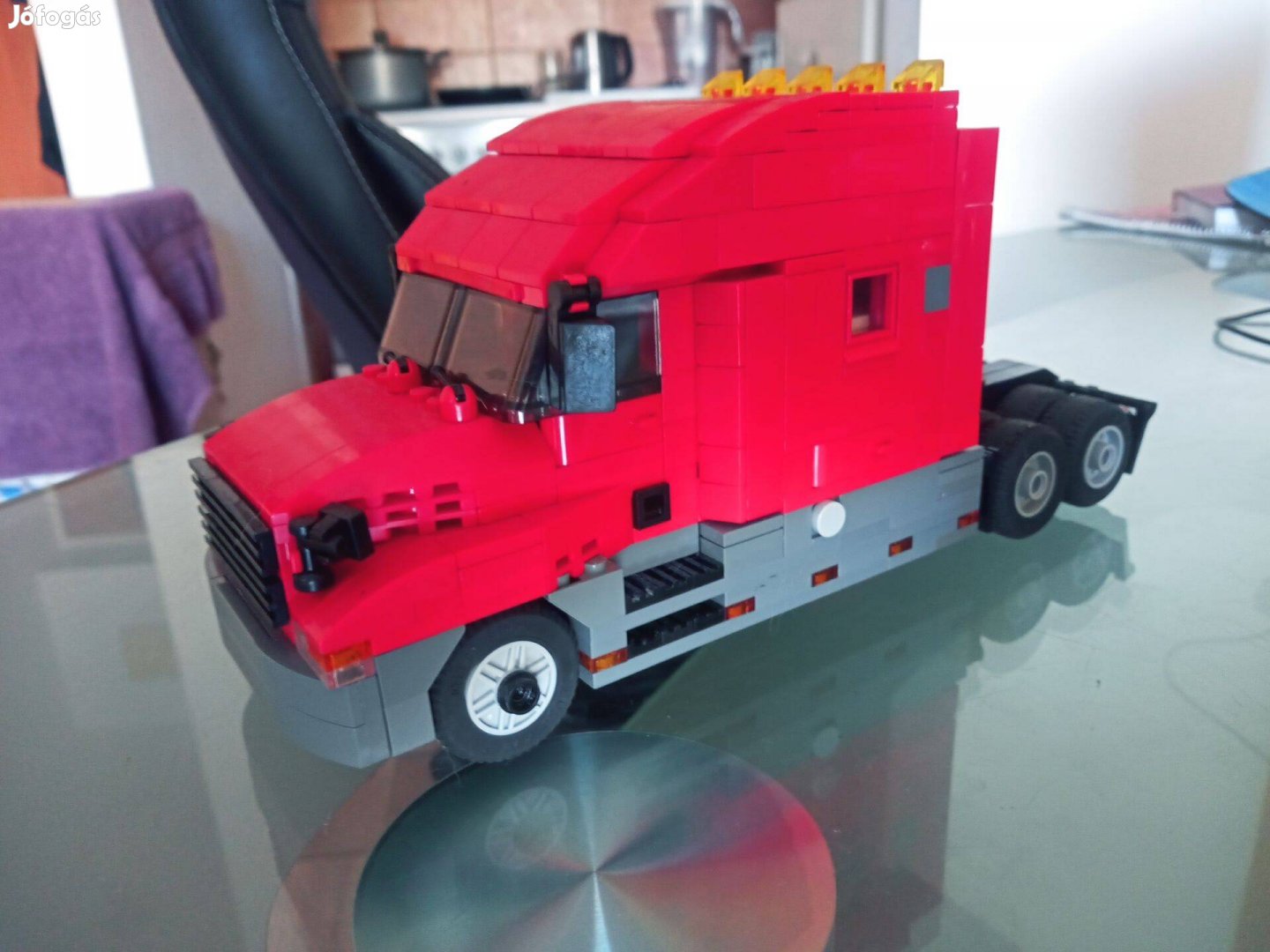 Egyedi epitesu Lego Truck