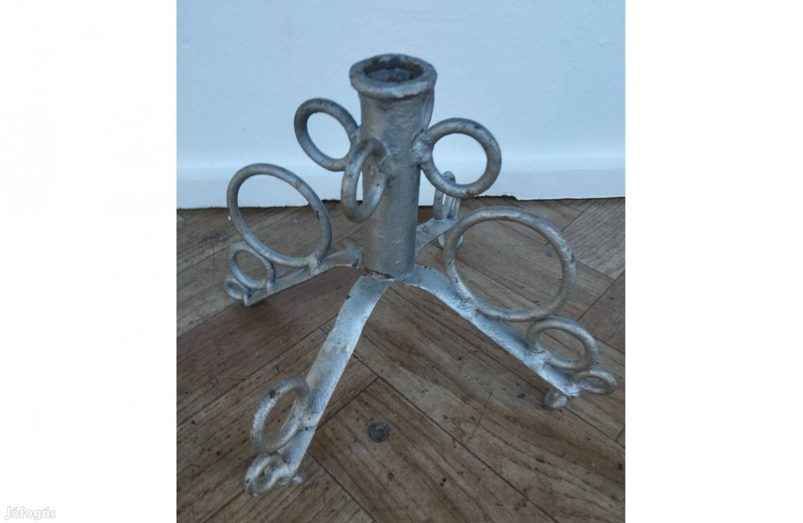 Egyedi karácsonyfa tartó