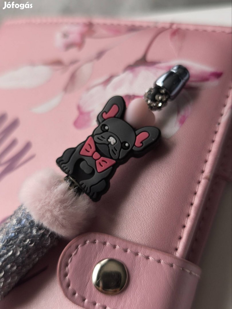 Egyedi készítésű toll