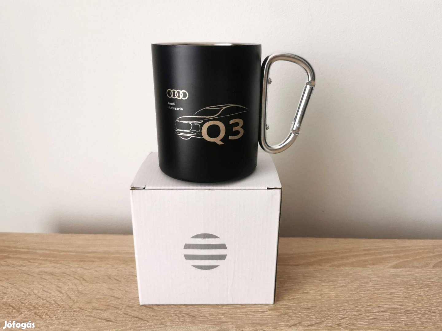 Egyedi limitált Audi Q3 bögre - Új