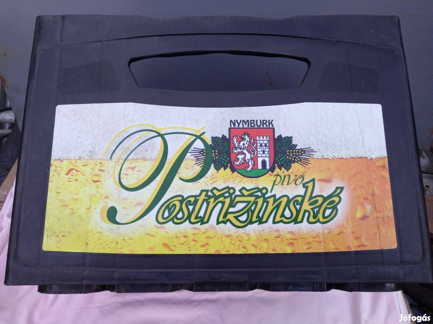 Egyedi sörös-rekesz