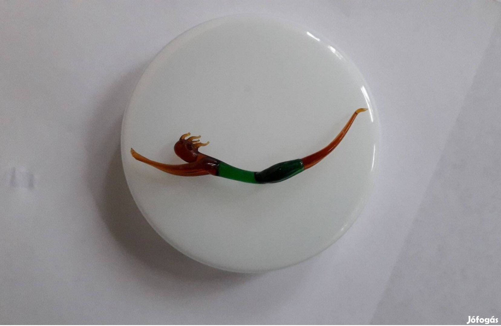 Egyedi színes üveg figura női alak 8 cm_