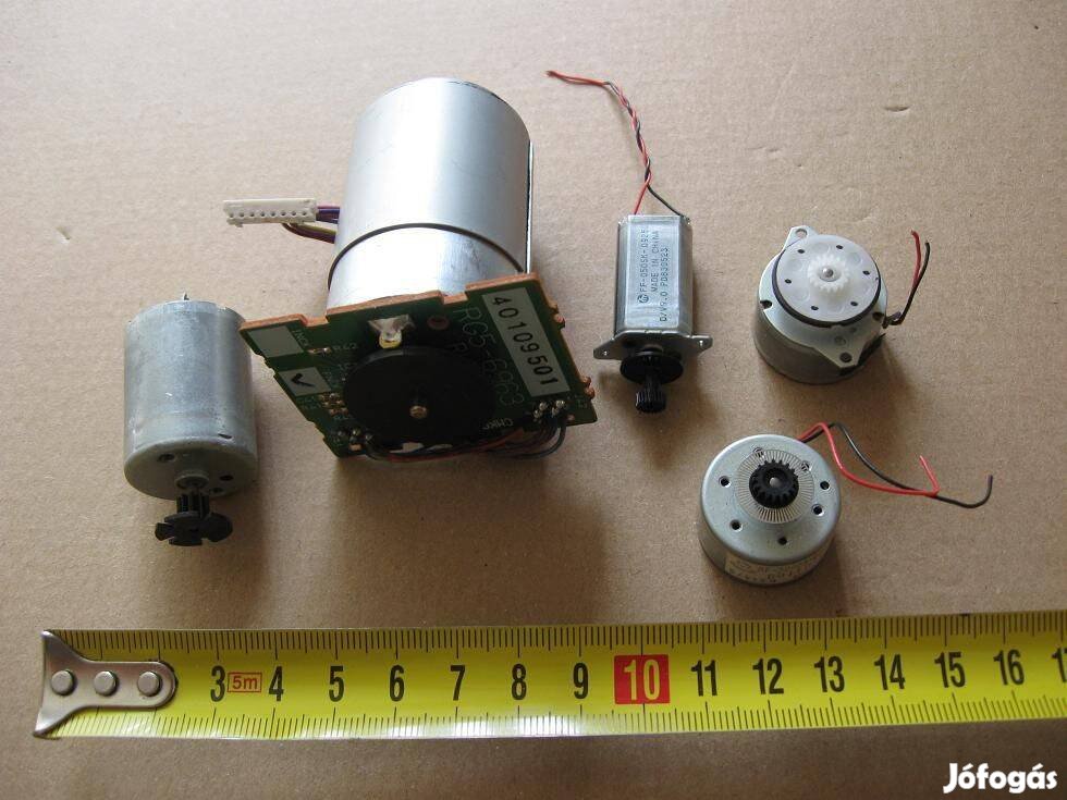 Egyenáramú DC motor + enkóder tárcsa