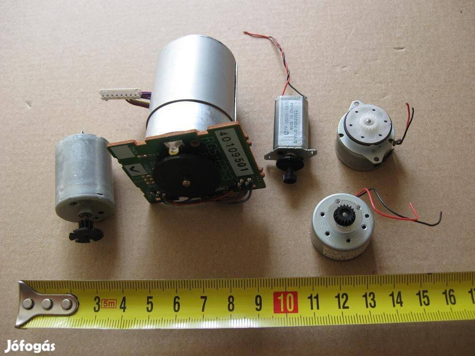 Egyenáramú DC motor + enkóder tárcsa