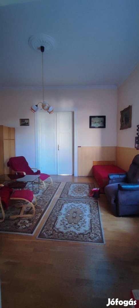 Egyetemhez közel, Bolyai u. 17., első emeleti