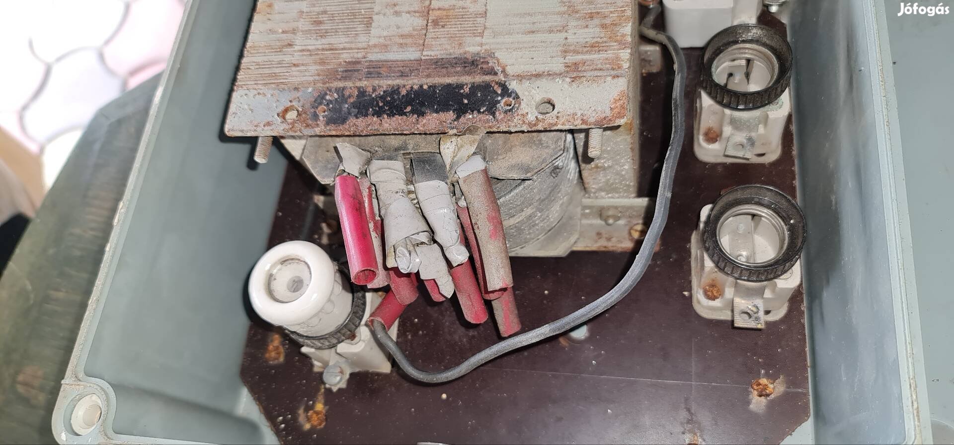 Egyfazisu biztonsagi transzformator 