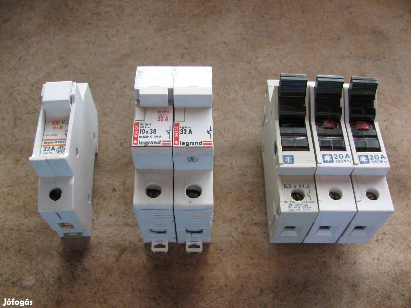 Egyfázisú biztosítéktartó , 6 db