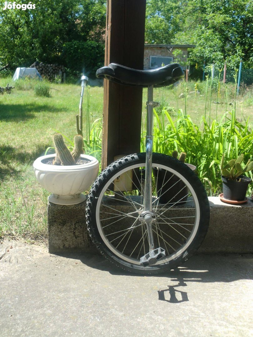 EgykerekűMonocikli javítandó