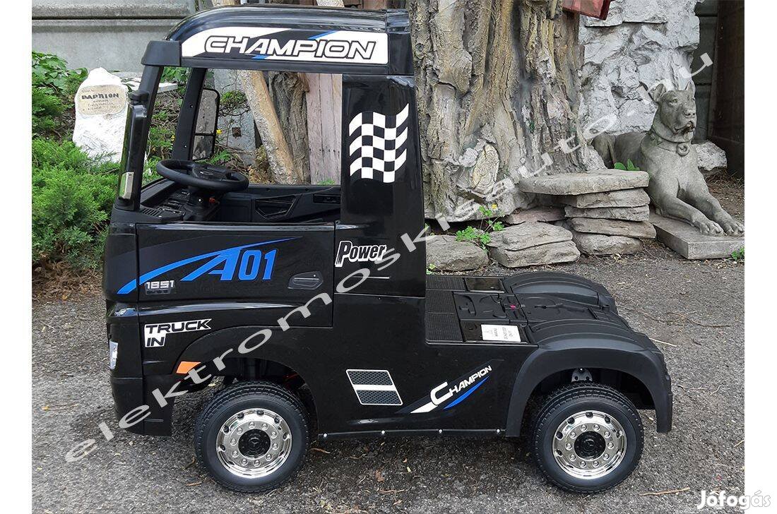 Egyszemélyes Mercedes Actros Truck 12V fekete elektromos kisautó