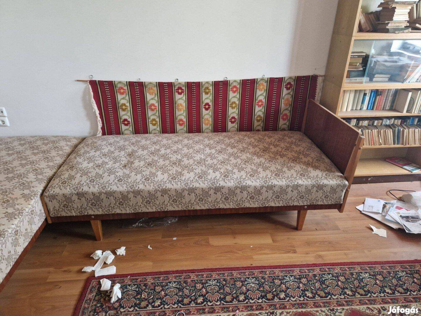 Egyszemélyes ágy