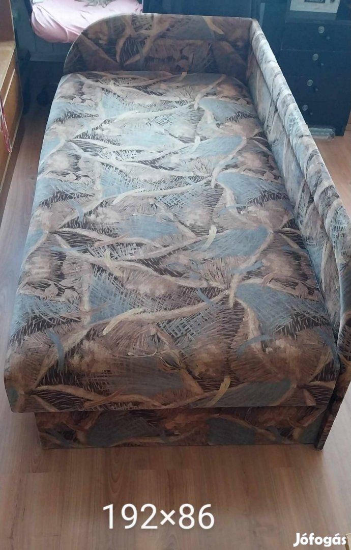 Egyszemélyes ágy 