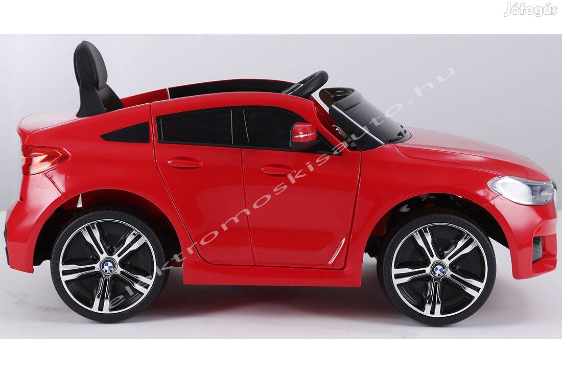 Egyszemélyes piros 12V-os BMW GT eredeti elektromos kisautó
