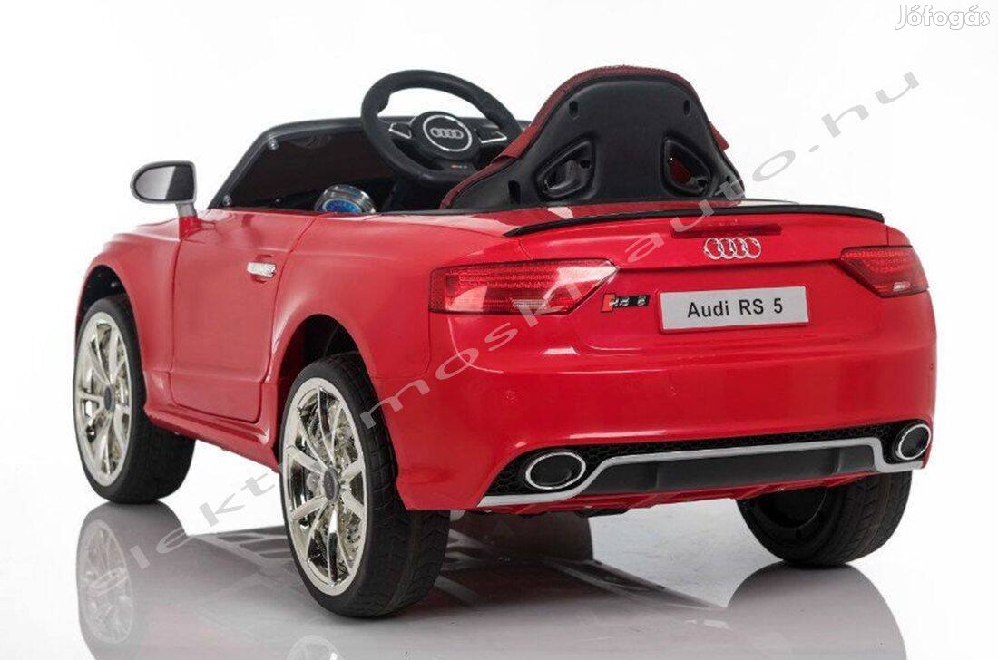 Egyszemélyes piros AUDI RS5 12V-os eredeti elektromos
