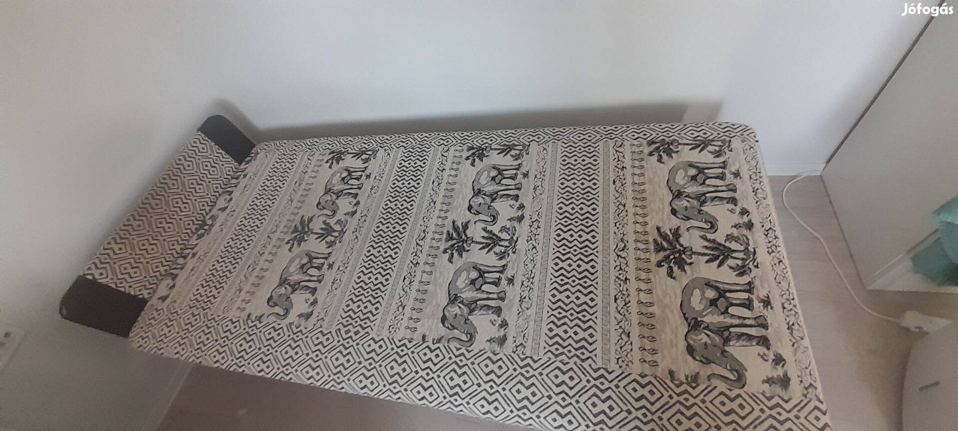 Egyszemélyes rugós ágy