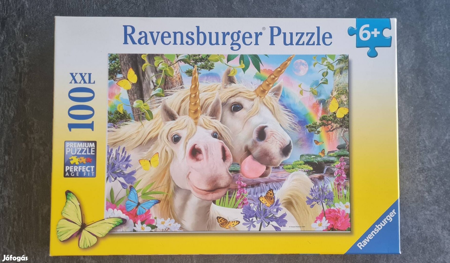 Egyszer kirakott unikornisos puzzle