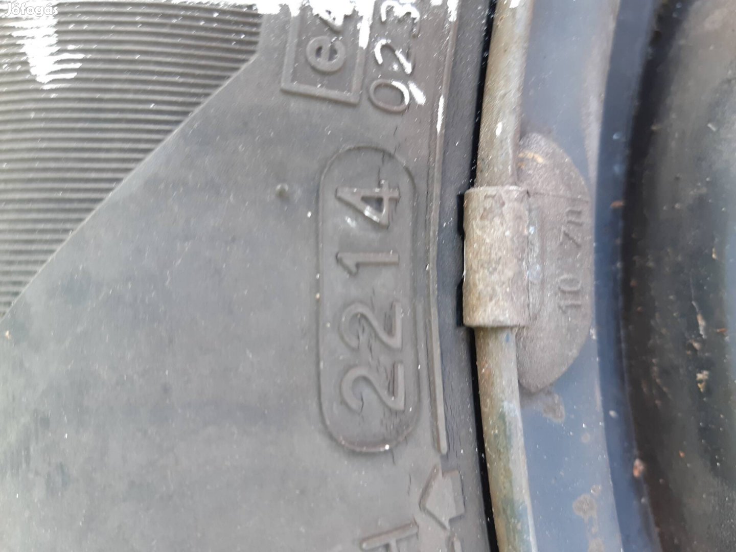 Egytelet Futott 165/70-Es Hankook Téli  Gumi Garnitúra Felnin Eladó!
