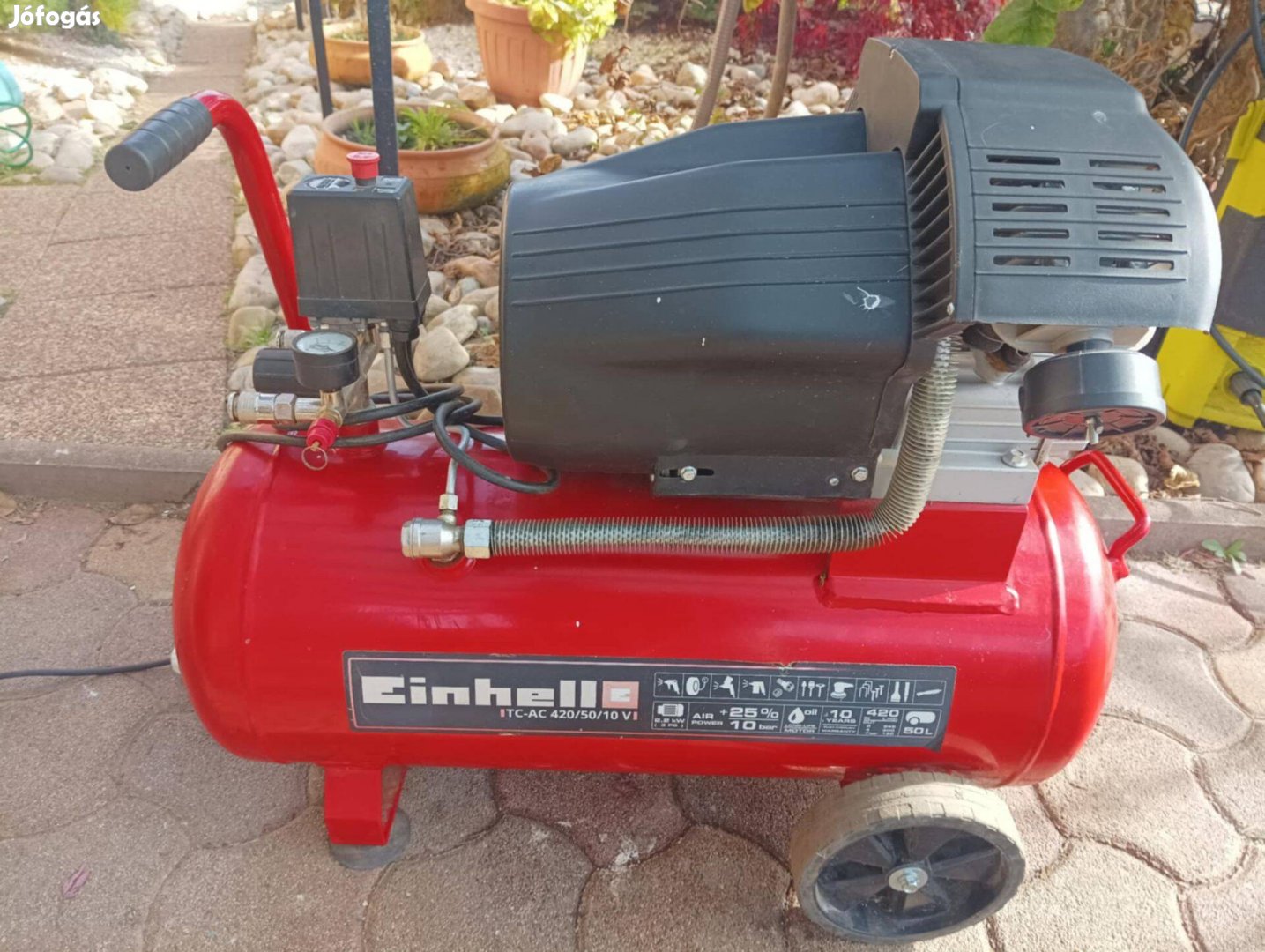 Einhell 50 L es 10 báros két hengeres olajos kompresszor