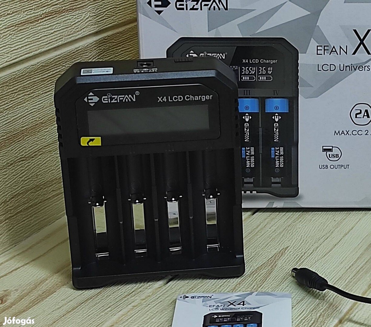 Eizfan X4 LCD akkutöltő Power Bank 1.2 - 3.7V tölthető akkumulátorhoz