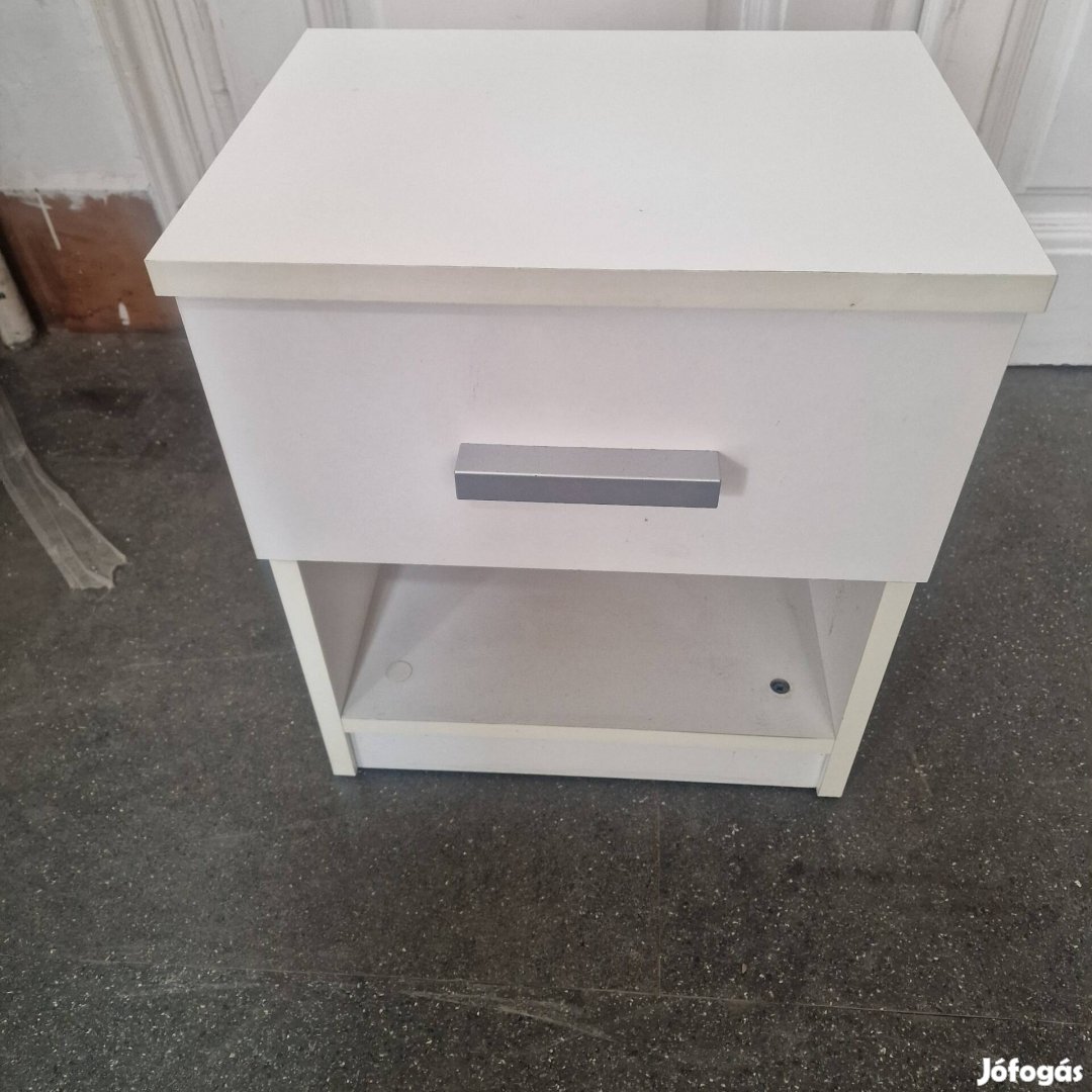 Éjjeliszekrény Ikea Újszerü állapotban!