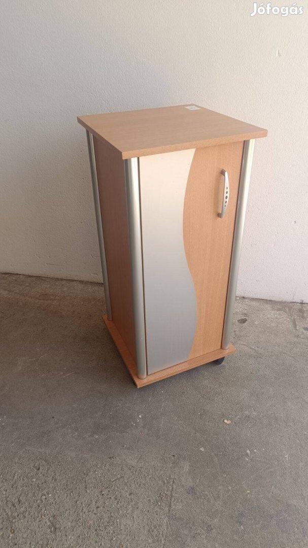 Éjjeliszekrény - betegágy mellé 86cm - 3