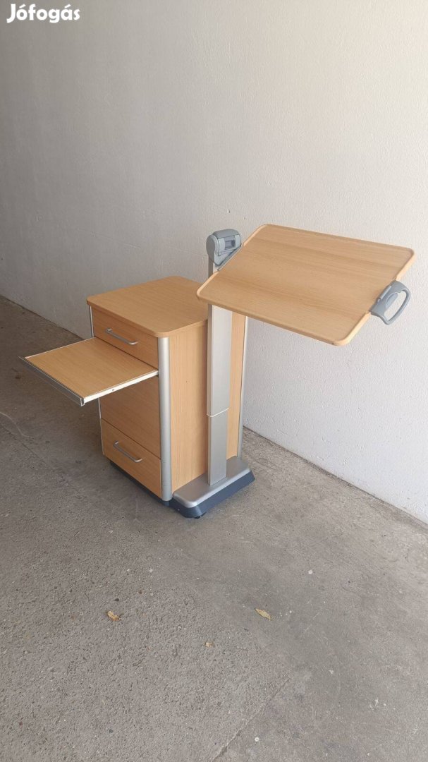 Éjjeliszekrény betegágy mellé - kihajtható és kihúzható asztallappal 1