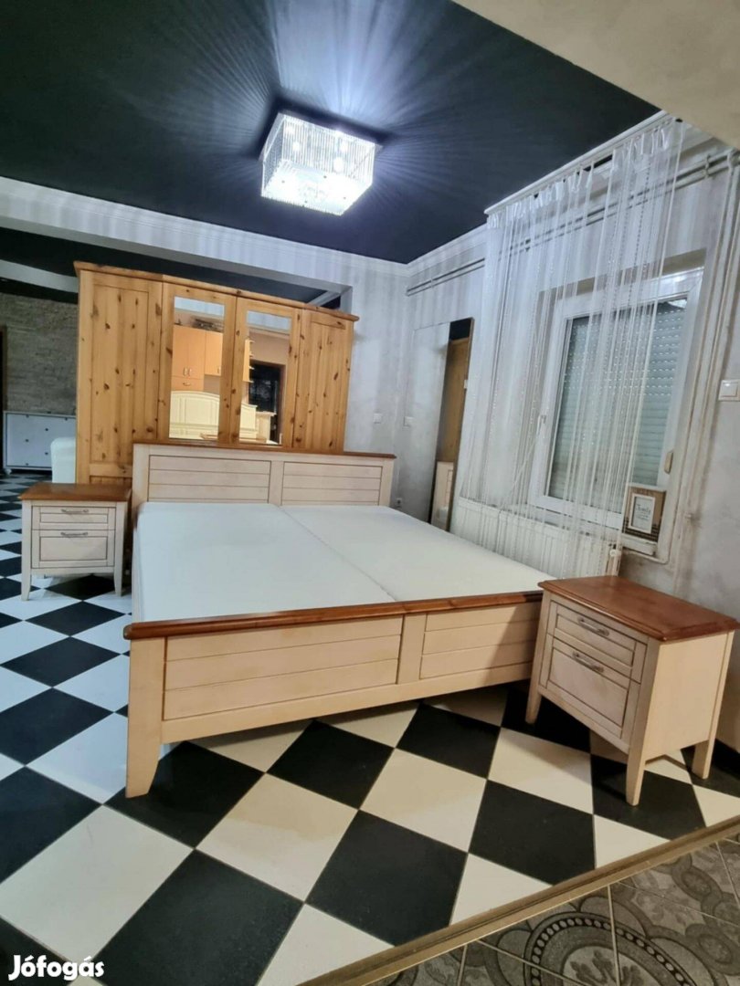 Éjjeliszekrényes fenyő franciaágy 180x200