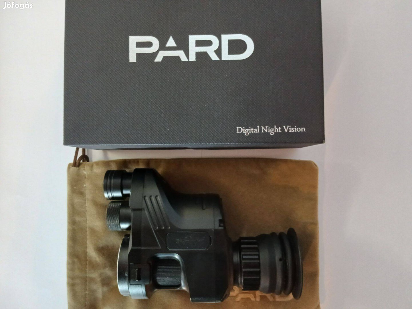 Éjjellátó adapter