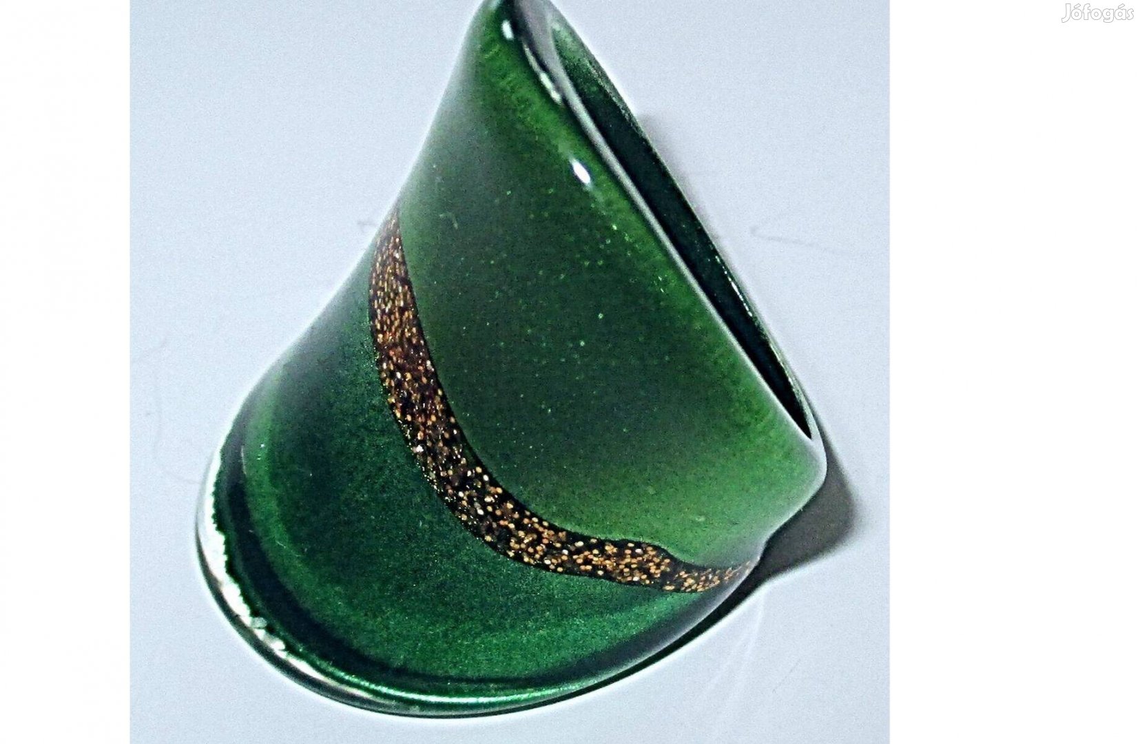 Ékszer bizsu gyűrű zöld sötétzöld olajzöld aranyszínű