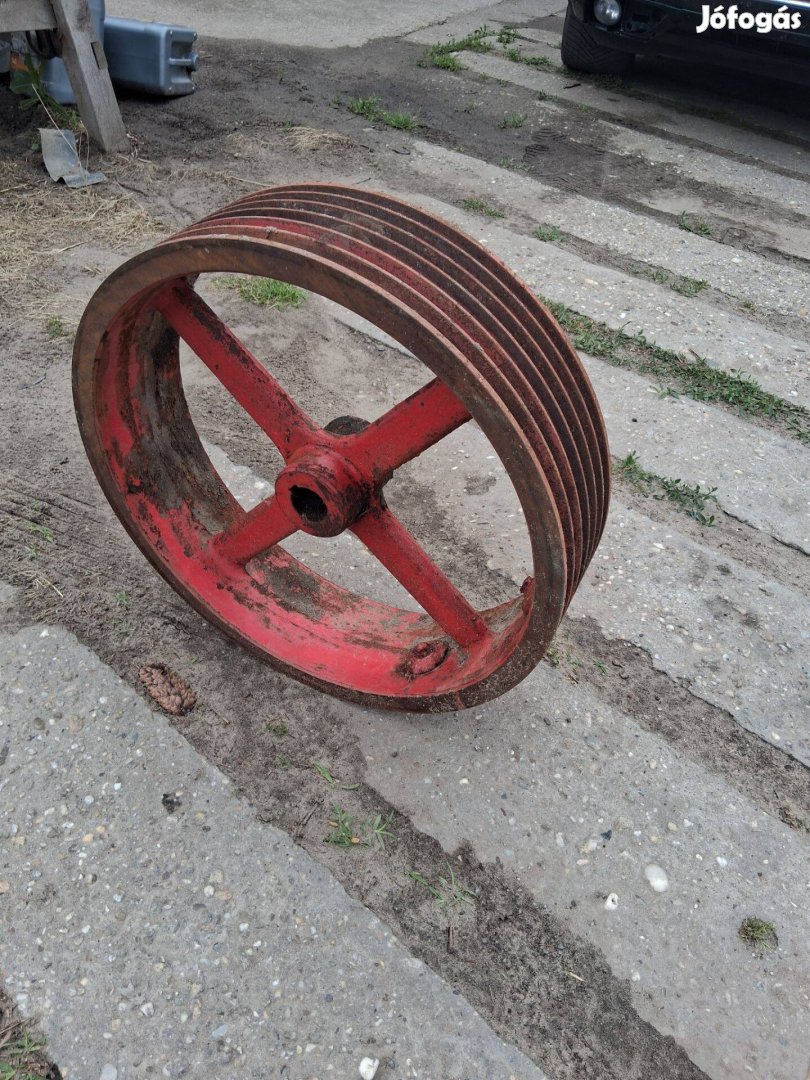 Ékszijjtárcsa 51 cm átmérőjű 6 pájás
