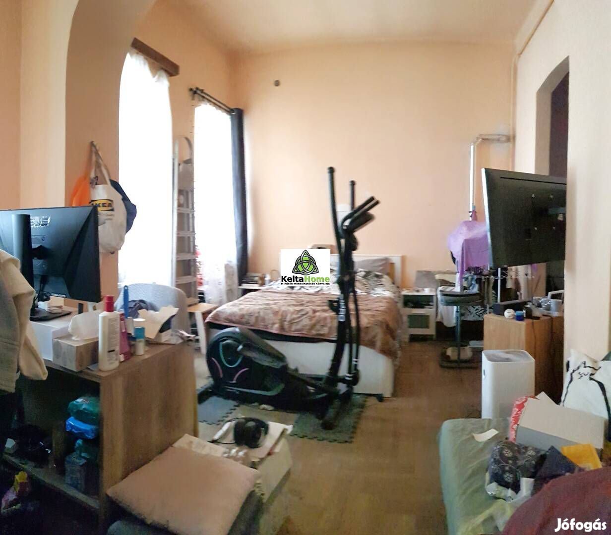 Eladásra cserére kínálom a Budai vár exkluzív területén