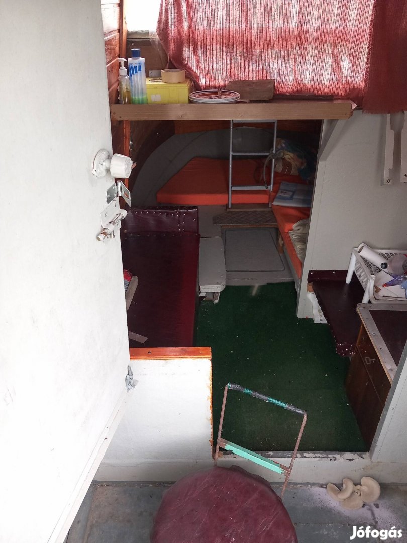 Eladásra kinálom pihenőfülkés kishalyómat! 06305132367 !