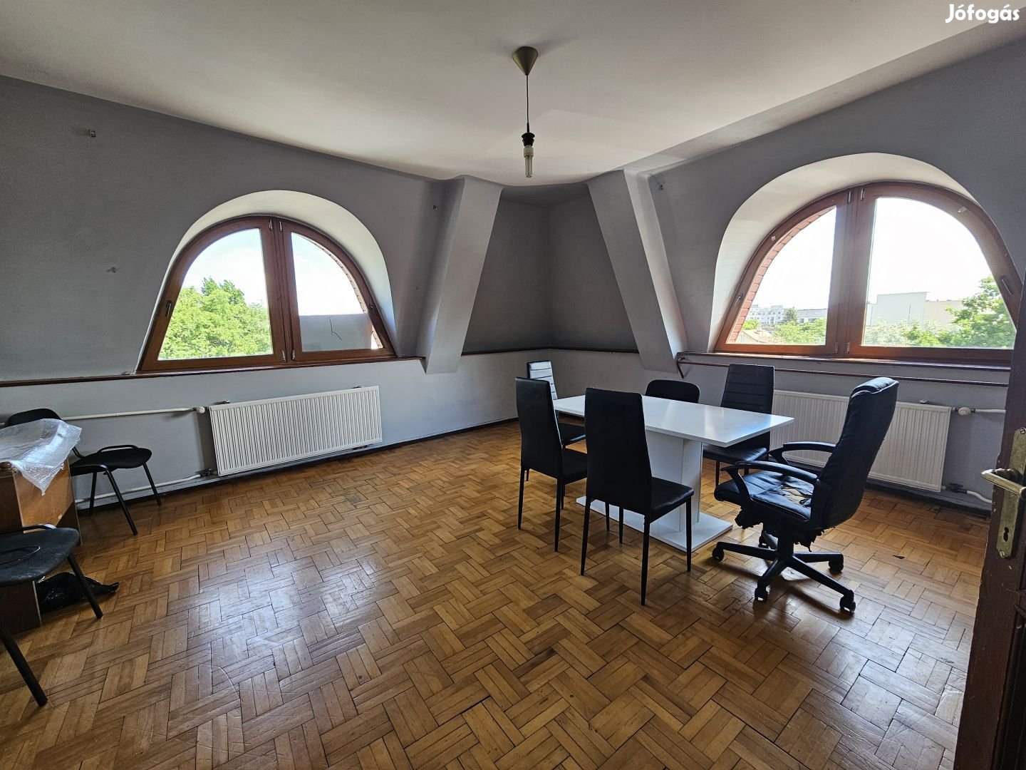 Eladó 100 m2 tégla lakás, Debrecen