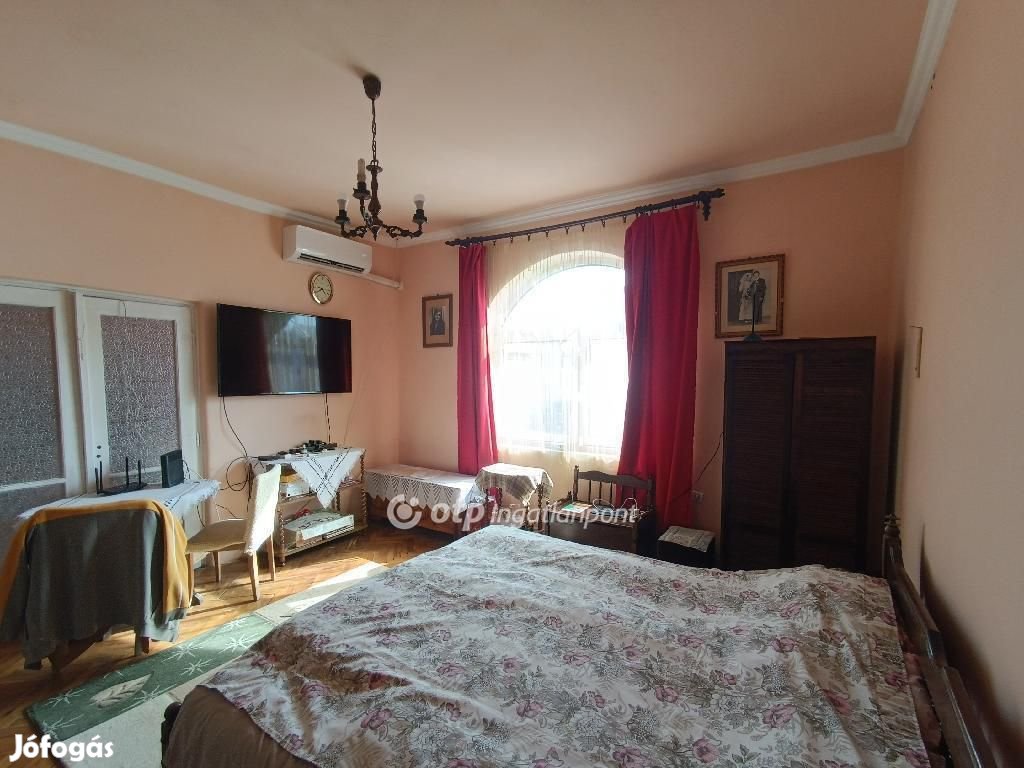 Eladó 100 nm-es ház Szabolcsbáka