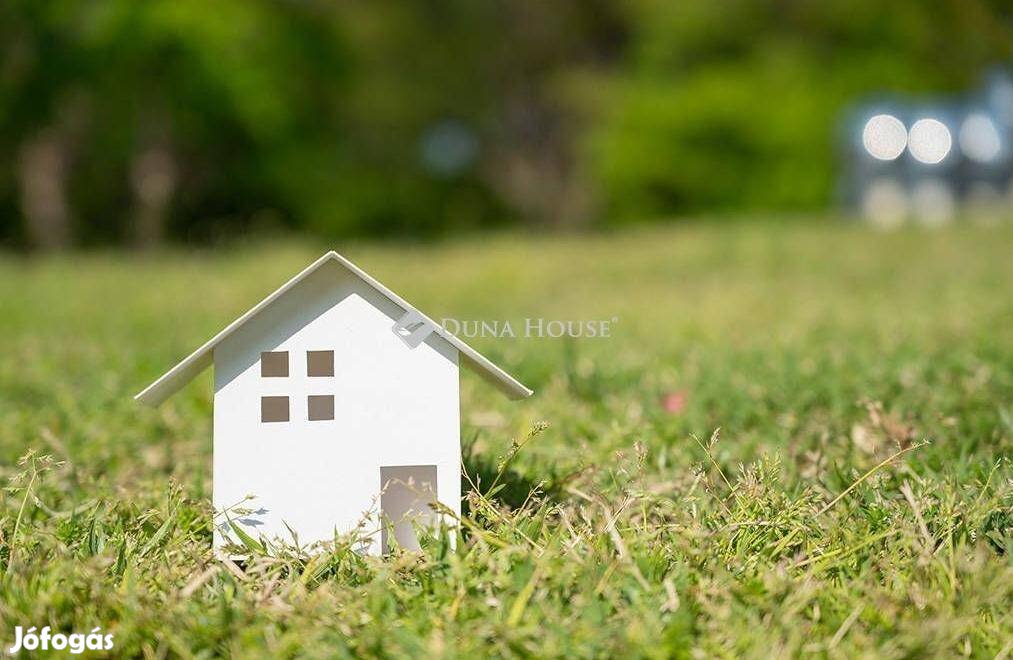 Eladó 1016 nm-es telek Bük 5180601