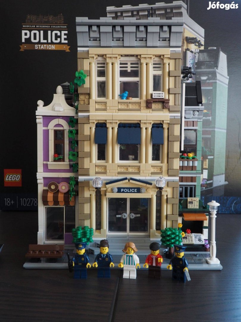 Eladó 10278 LEGO Creator Expert - Rendőrkapitányság