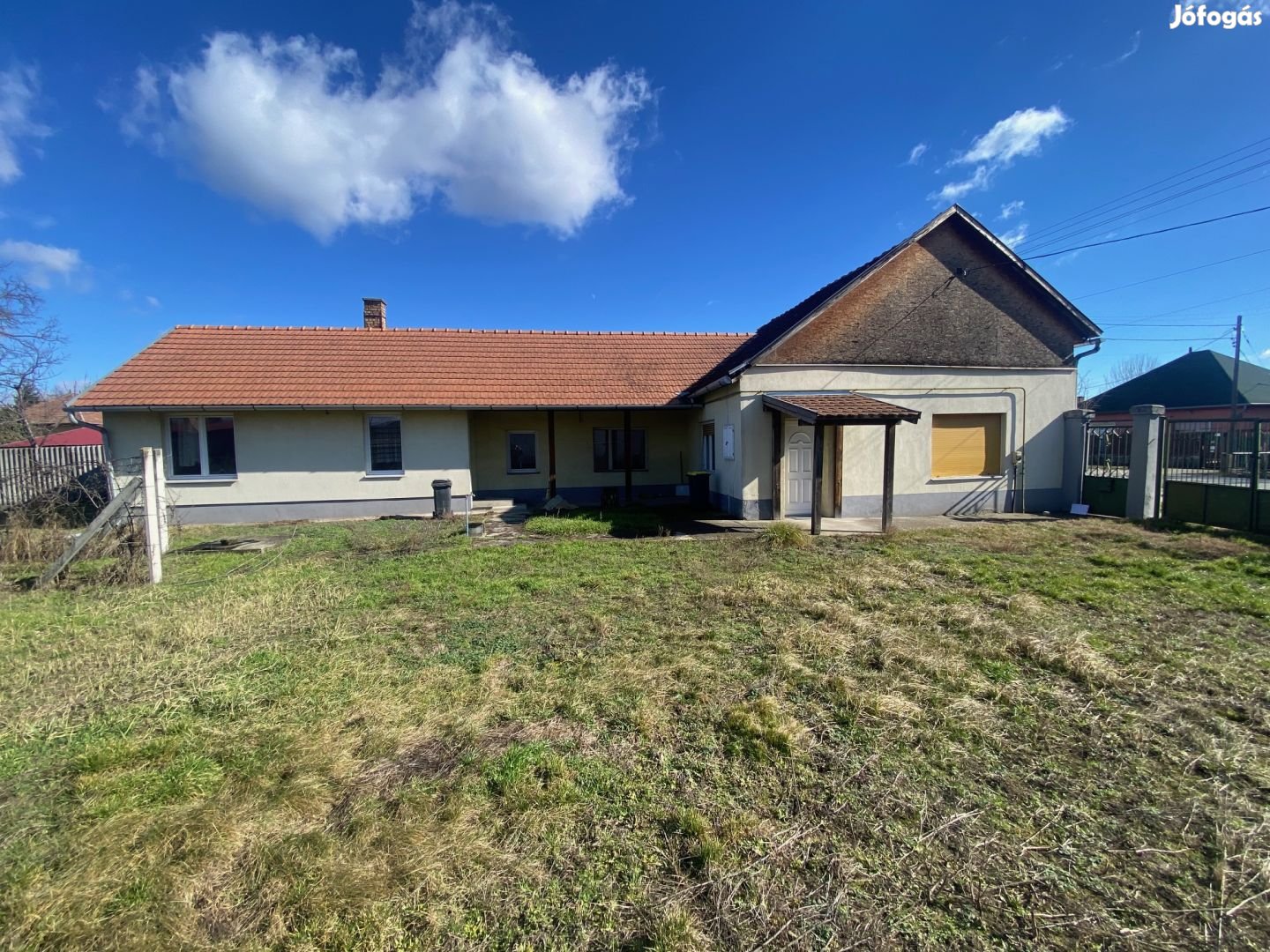 Eladó 107 m2 családi ház, Monor