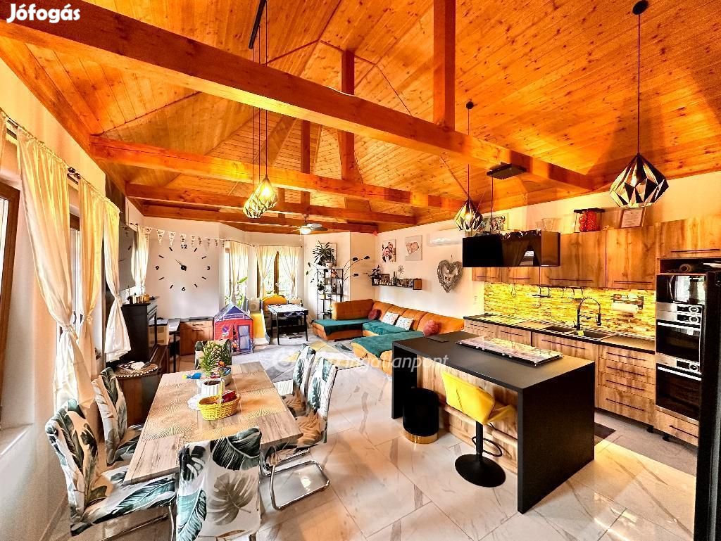 Eladó 109 nm-es ház Eger