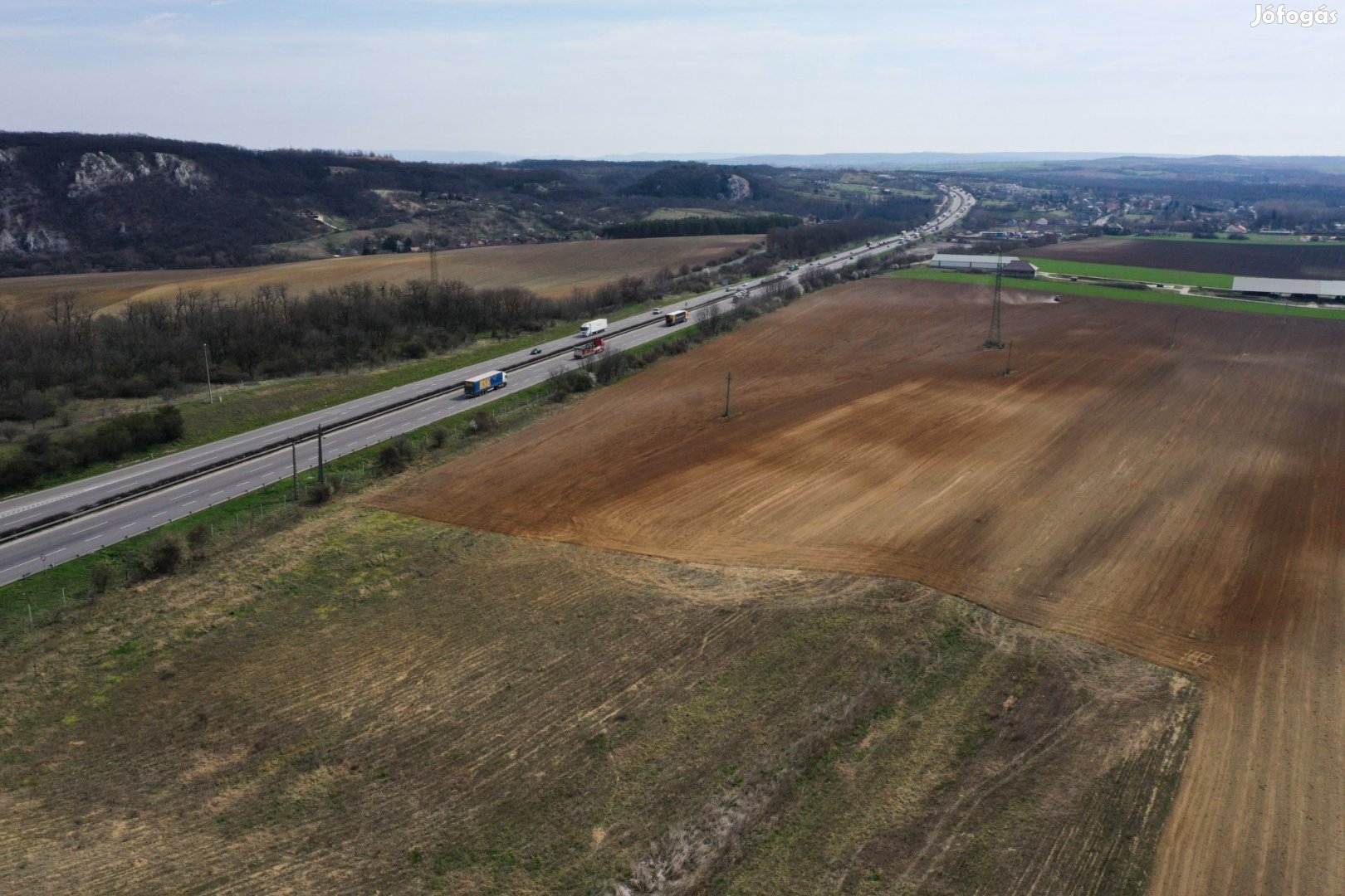 Eladó 10HA kereskedelmi, szolgáltató terület Óbarkon