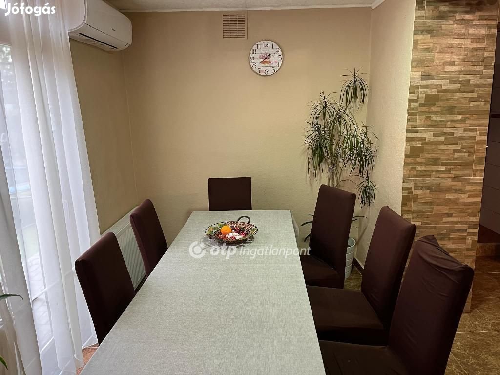 Eladó 110 nm-es ház Jászberény