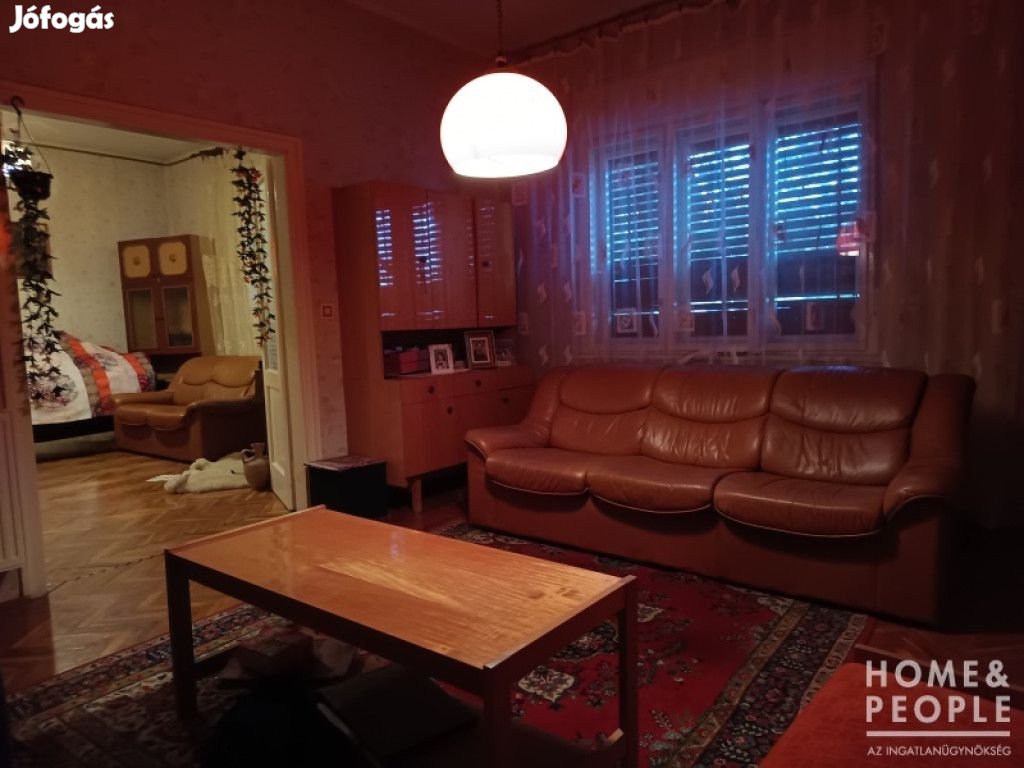 Eladó 112 nm-es Felújítandó Családi ház Földeák